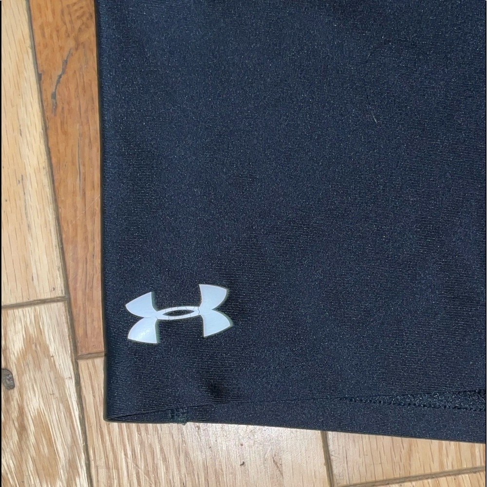 black under armour spandex shorts - Picture 2 of 2